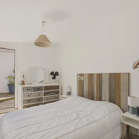 Maison Avec Dependance Dans Le Jardin Pour 6 Les Sables-dʼOlonne