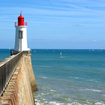 Maison Avec Dependance Dans Le Jardin Pour 6 * Les Sables-dʼOlonne