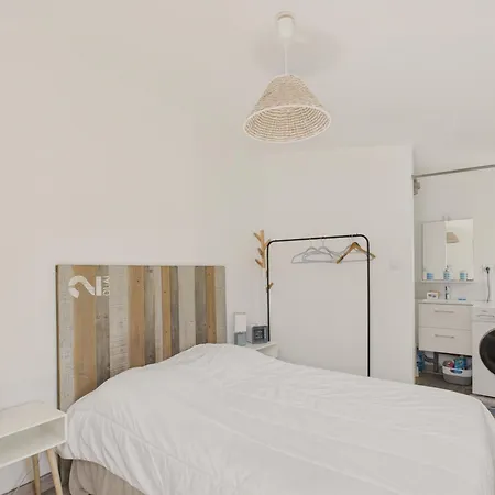 Dom wakacyjny Maison Avec Dependance Dans Le Jardin Pour 6