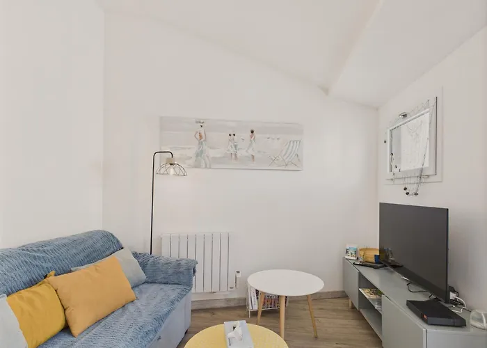 Maison Avec Dépendance Dans Le Jardin Pour 6 * Les Sables-dʼOlonne